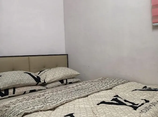 Riqayraa Muslim Homestay